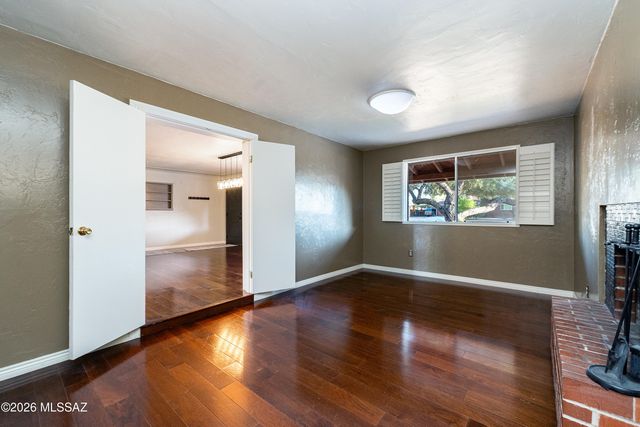 2827 E La Cienega Place, Tucson, AZ 85716