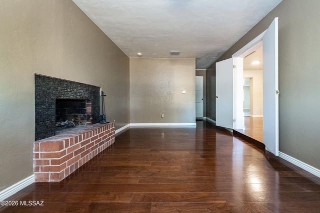 2827 E La Cienega Place, Tucson, AZ 85716