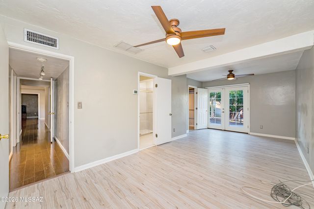 2827 E La Cienega Place, Tucson, AZ 85716