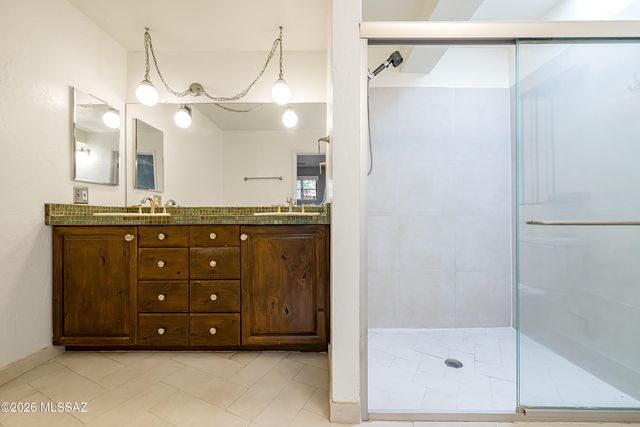 2827 E La Cienega Place, Tucson, AZ 85716