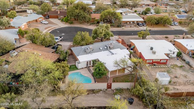 2827 E La Cienega Place, Tucson, AZ 85716