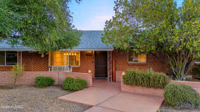 2827 E La Cienega Place, Tucson, AZ 85716