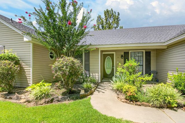 11 McArthur Drive, Cabot, AR 72023