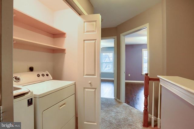 568 MEADOWCROFT CIRCLE, Mechanicsburg, PA 17055