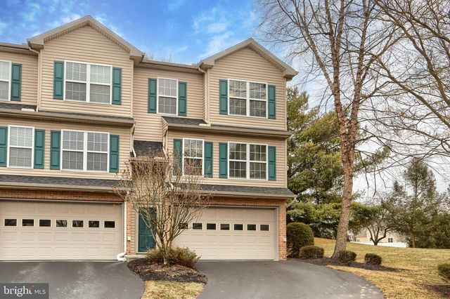 568 MEADOWCROFT CIRCLE, Mechanicsburg, PA 17055