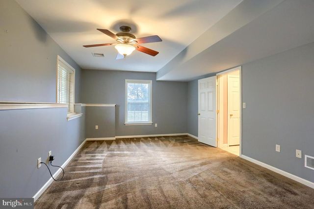 568 MEADOWCROFT CIRCLE, Mechanicsburg, PA 17055