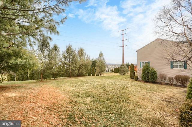 568 MEADOWCROFT CIRCLE, Mechanicsburg, PA 17055