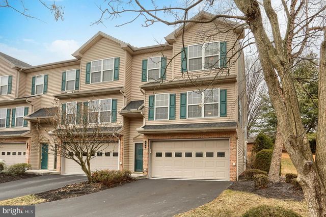 568 MEADOWCROFT CIRCLE, Mechanicsburg, PA 17055