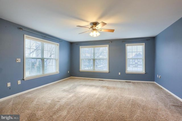 568 MEADOWCROFT CIRCLE, Mechanicsburg, PA 17055