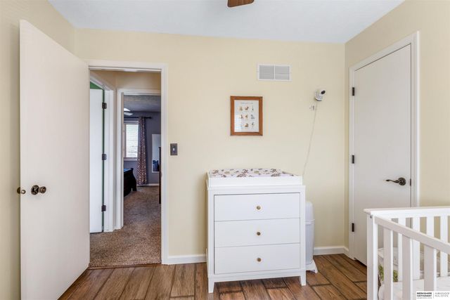 5270 W Thatcher Lane, Lincoln, NE 68528