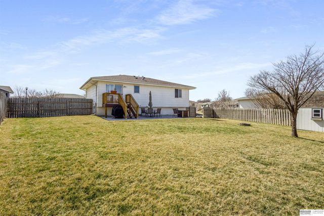 5270 W Thatcher Lane, Lincoln, NE 68528