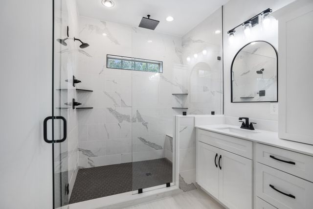 2615 Cooper Creek Rd, Woodlawn, TN 37191