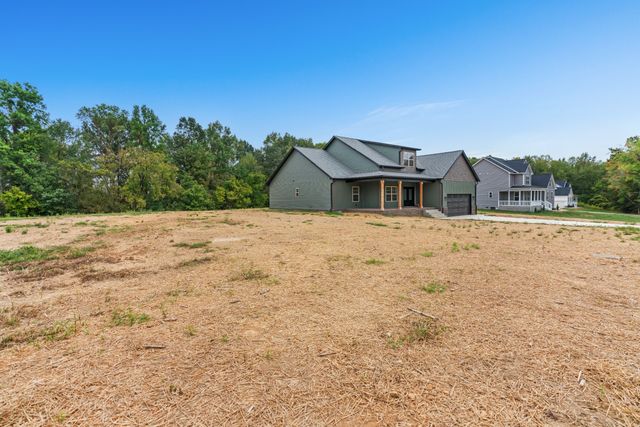 2615 Cooper Creek Rd, Woodlawn, TN 37191