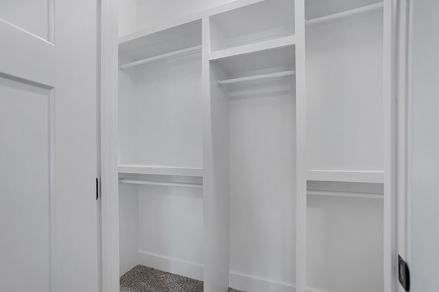 2615 Cooper Creek Rd, Woodlawn, TN 37191