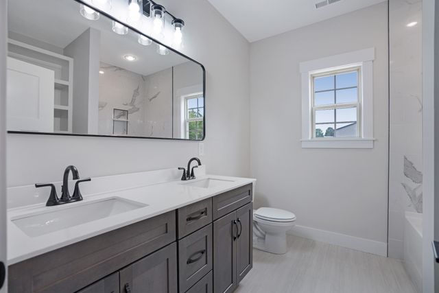 2615 Cooper Creek Rd, Woodlawn, TN 37191