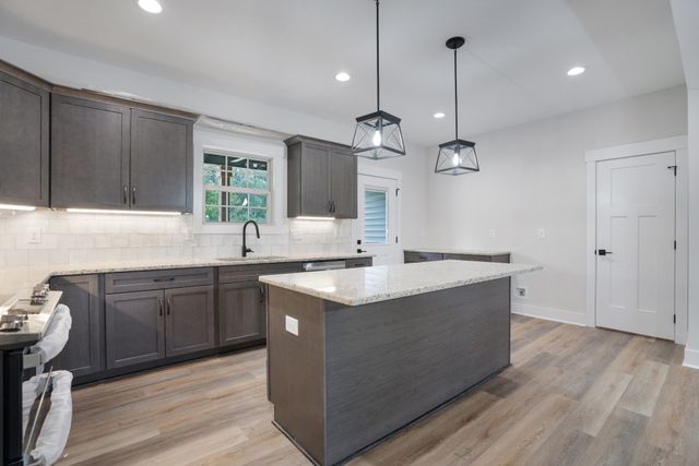 2615 Cooper Creek Rd, Woodlawn, TN 37191