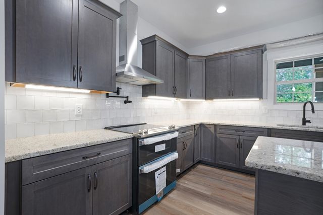 2615 Cooper Creek Rd, Woodlawn, TN 37191