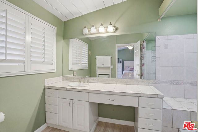 15708 Horace Street, Granada Hills (los Angeles), CA 91344