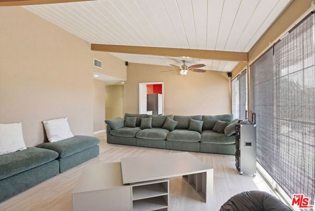 15708 Horace Street, Granada Hills (los Angeles), CA 91344