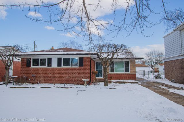 30776 Ferntree Street, Roseville, MI 48066