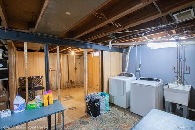 30776 Ferntree Street, Roseville, MI 48066