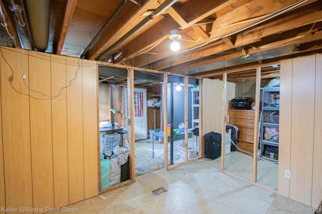 30776 Ferntree Street, Roseville, MI 48066