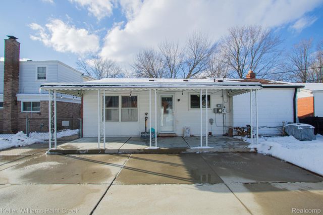 30776 Ferntree Street, Roseville, MI 48066