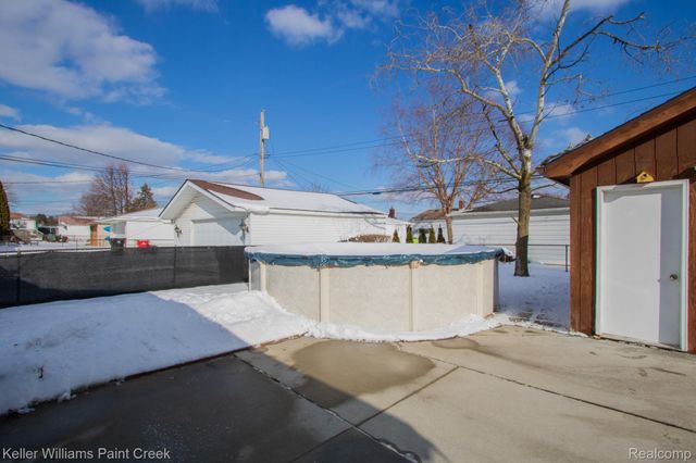 30776 Ferntree Street, Roseville, MI 48066