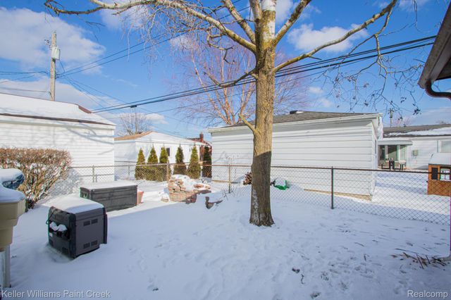 30776 Ferntree Street, Roseville, MI 48066