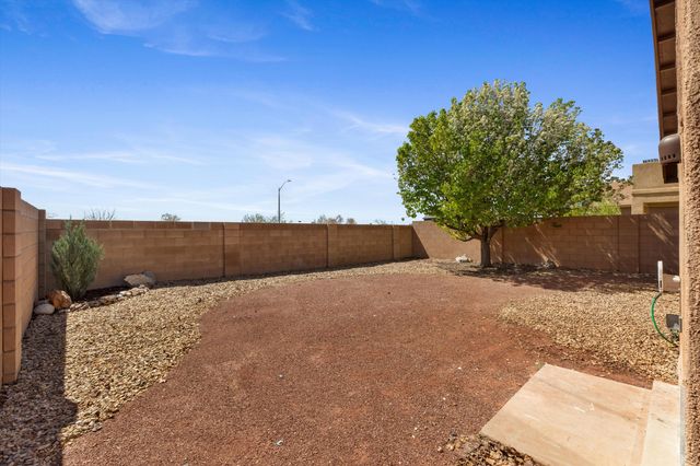6128 Full Moon Avenue NW, Albuquerque, NM 87114