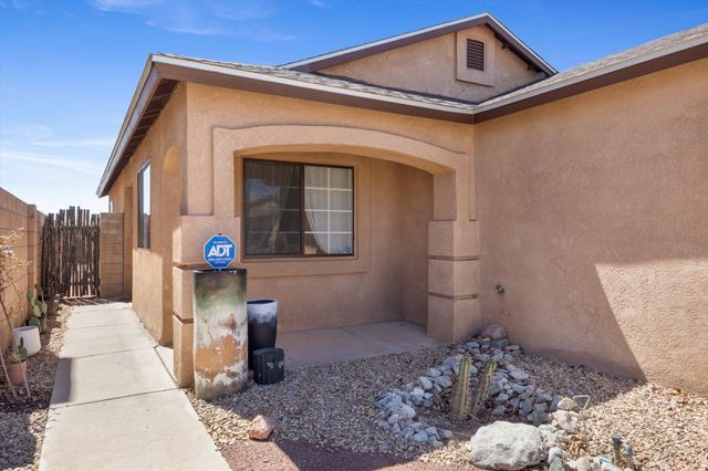 6128 Full Moon Avenue NW, Albuquerque, NM 87114
