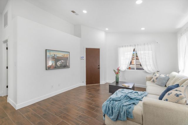 6128 Full Moon Avenue NW, Albuquerque, NM 87114