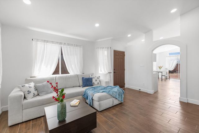 6128 Full Moon Avenue NW, Albuquerque, NM 87114