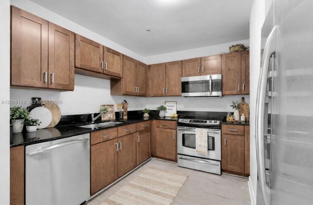 8395 SW 73rd Ave 510, Miami, FL 33143