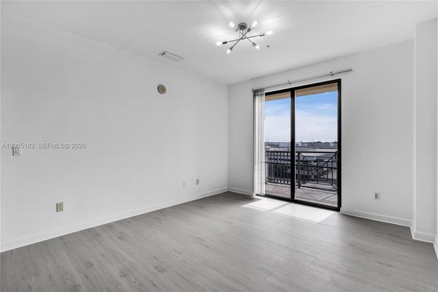 8395 SW 73rd Ave 510, Miami, FL 33143