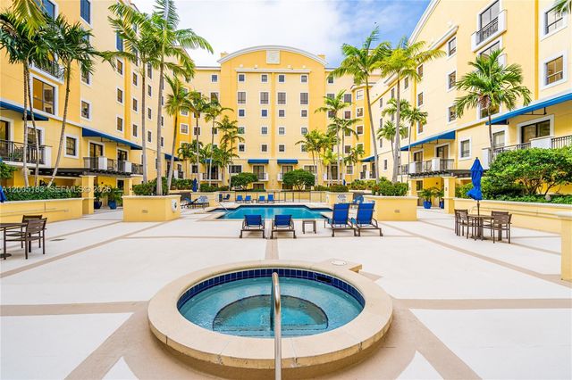 8395 SW 73rd Ave 510, Miami, FL 33143