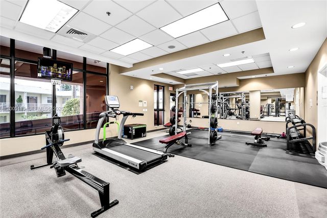 8395 SW 73rd Ave 510, Miami, FL 33143