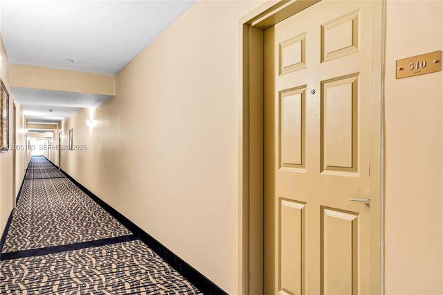 8395 SW 73rd Ave 510, Miami, FL 33143