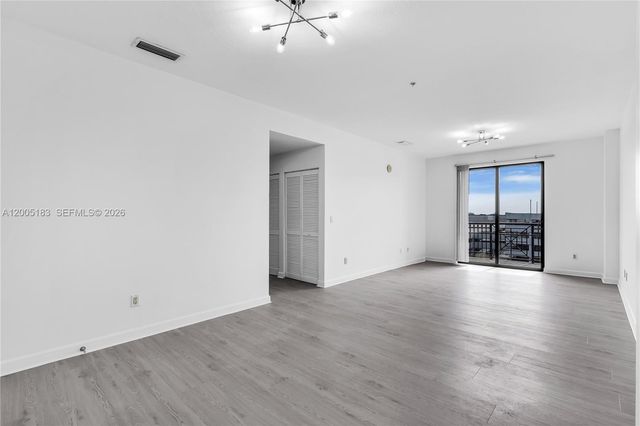 8395 SW 73rd Ave 510, Miami, FL 33143