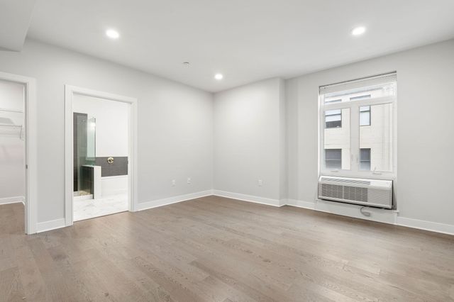 2 Cliveden Street 201E, Quincy, MA 02169