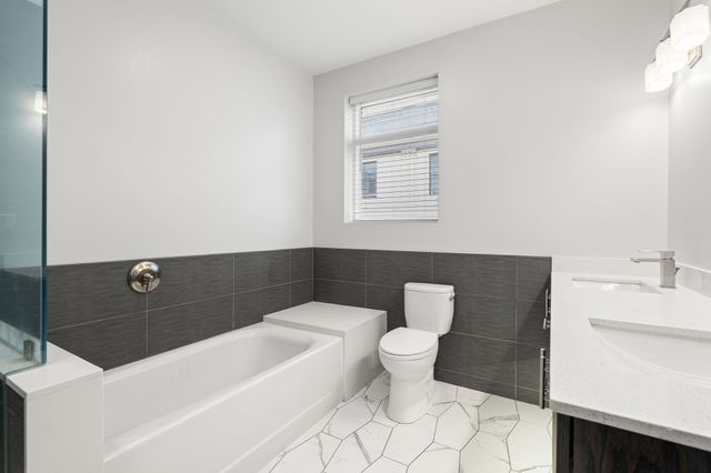 2 Cliveden Street 201E, Quincy, MA 02169