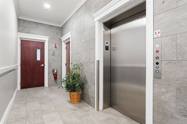2 Cliveden Street 201E, Quincy, MA 02169