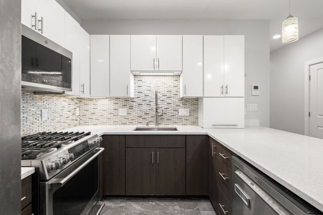 2 Cliveden Street 201E, Quincy, MA 02169