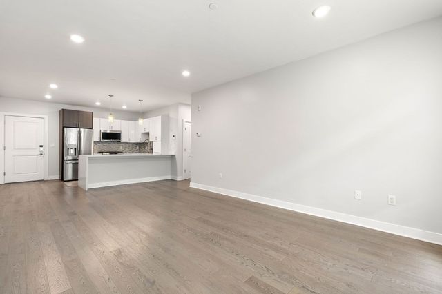 2 Cliveden Street 201E, Quincy, MA 02169