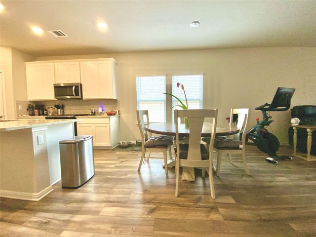 246 El Capitan LOOP, Dripping Springs, TX 78620