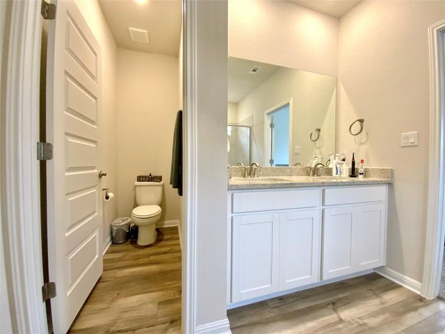 246 El Capitan LOOP, Dripping Springs, TX 78620