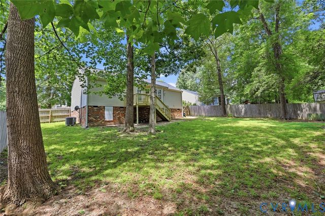 11564 New Forest Trl, Midlothian, VA 23112