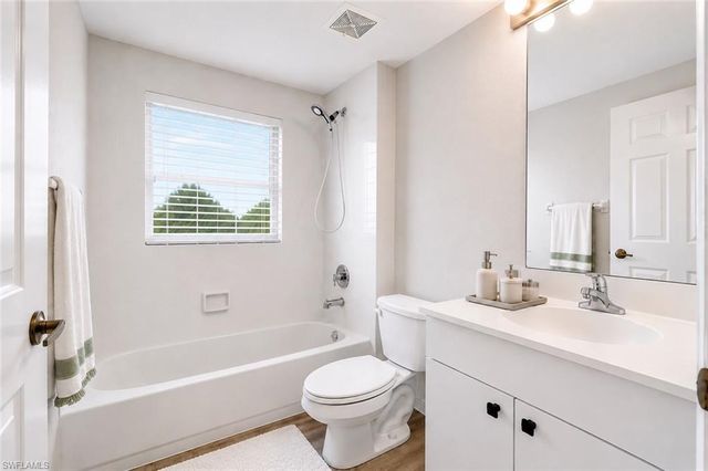3029 Driftwood WAY 3307, Naples, FL 34109