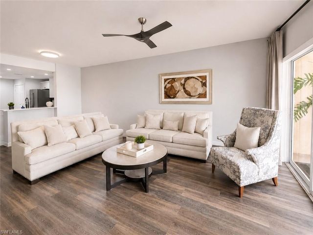 3029 Driftwood WAY 3307, Naples, FL 34109