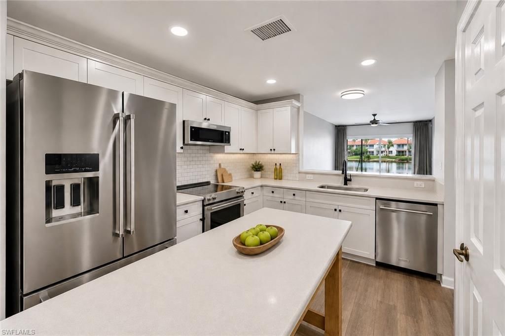 3029 Driftwood WAY 3307, Naples, FL 34109